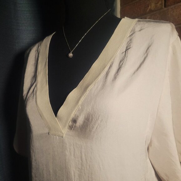 Vince Women Cream Rib-Trim Double-V Neck Short Solman Sleeve Blouse - Size XS - Picture 3 of 10